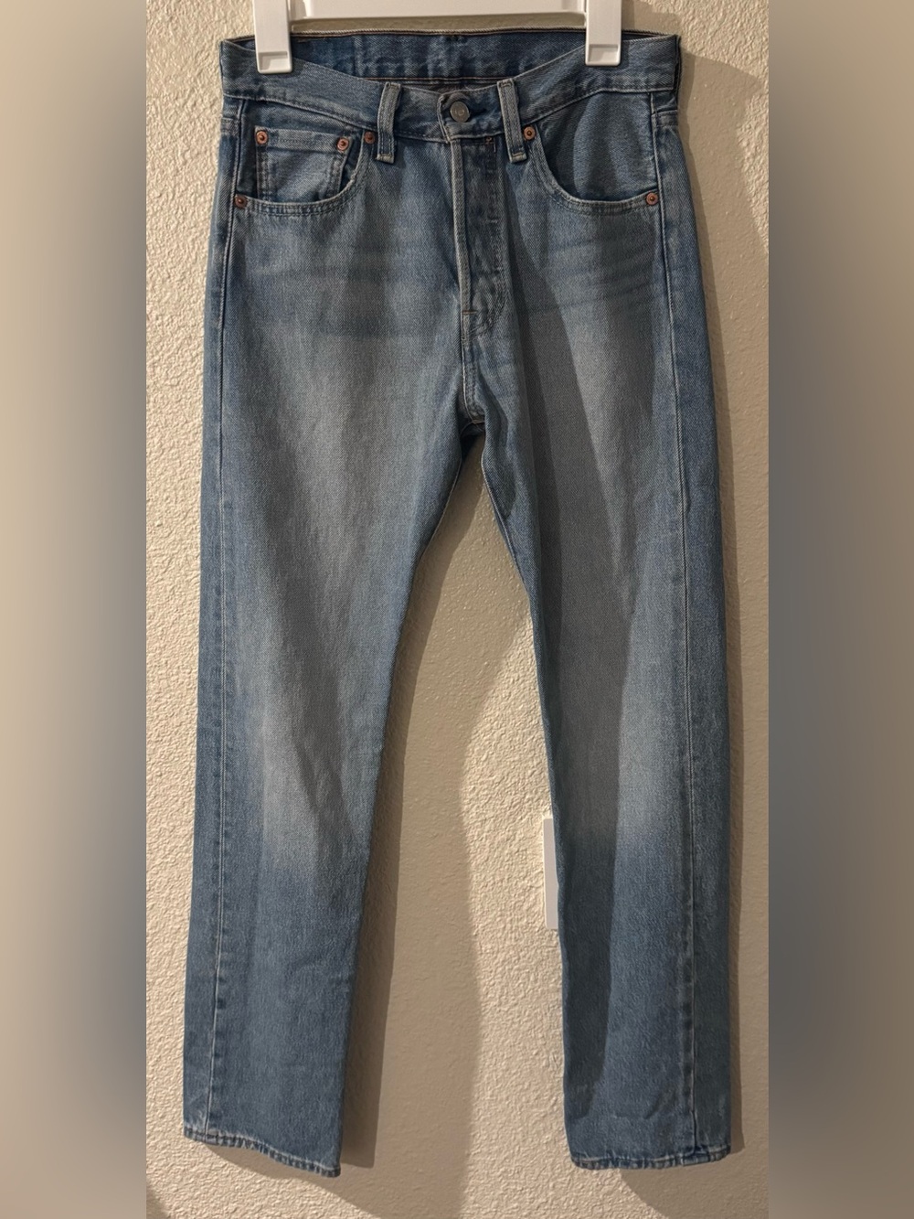 Levi's Women's Straight Leg Jeans in Light Blue Wash